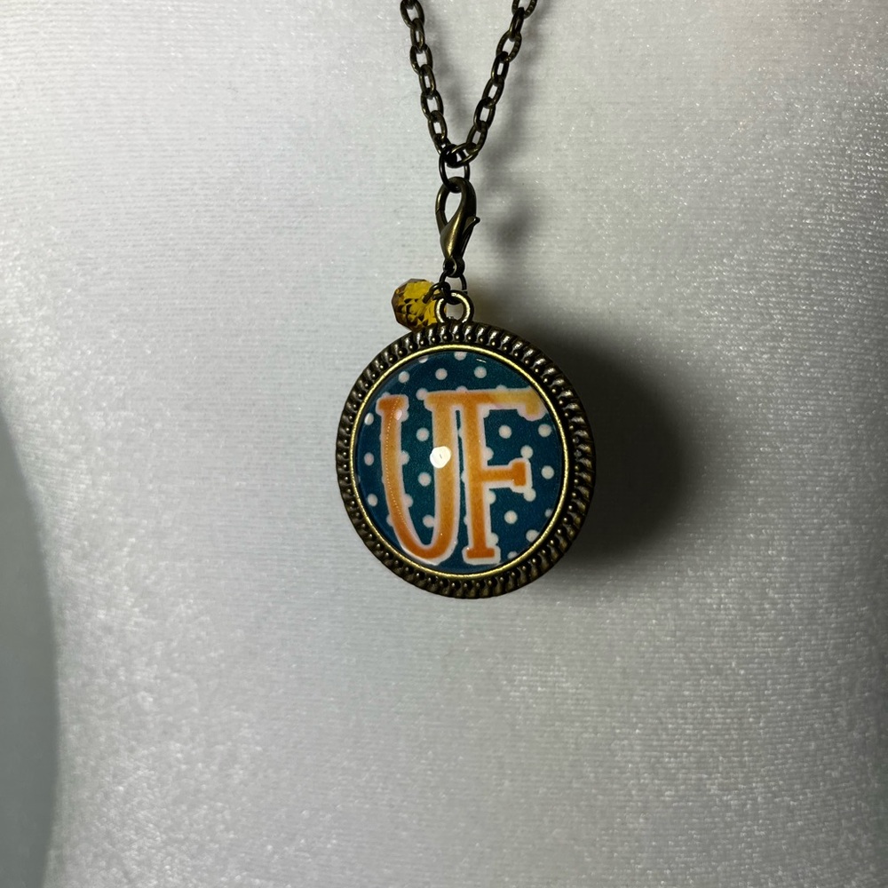 Florida Gator Jewelry Necklace Earrings Set - Picture 3 of 5